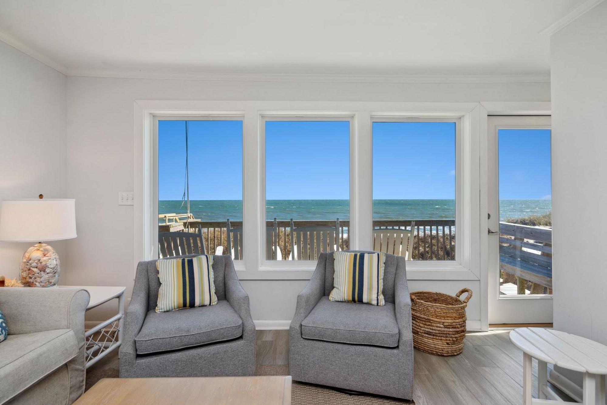 Re-Juvenated Villa Oak Island Exteriör bild
