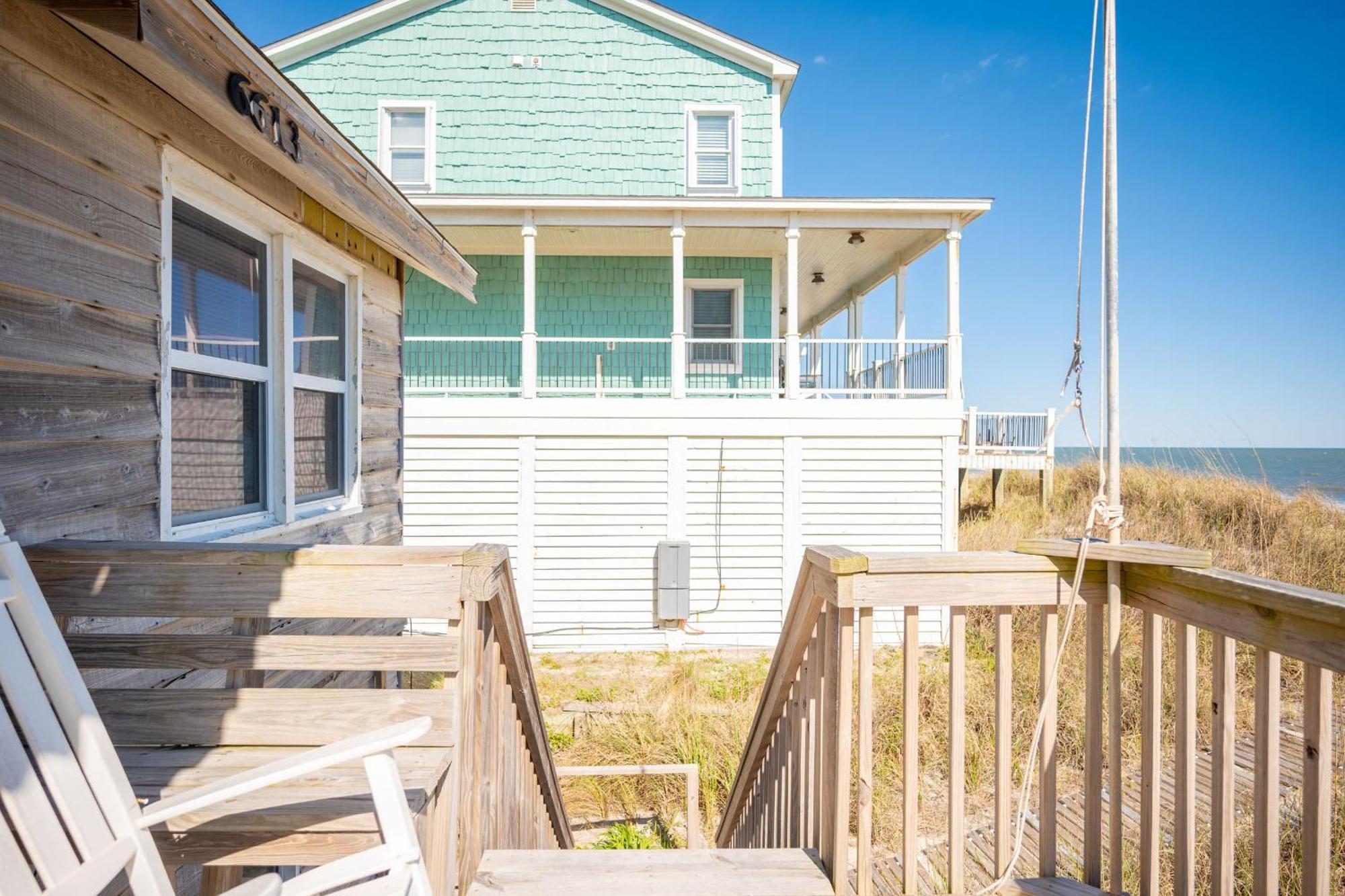 Re-Juvenated Villa Oak Island Exteriör bild